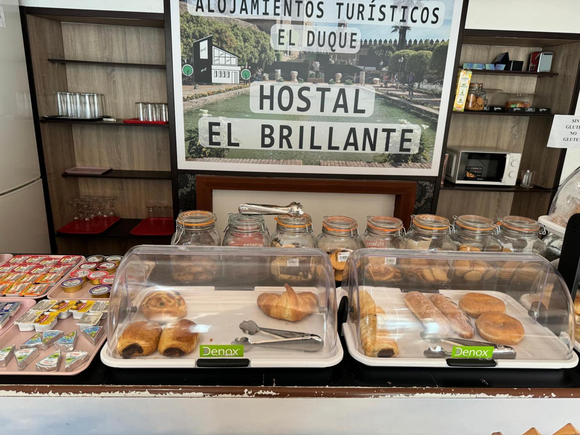 Hostal El Brillante - Alojamientos El Duque กอร์โดบา ภายนอก รูปภาพ