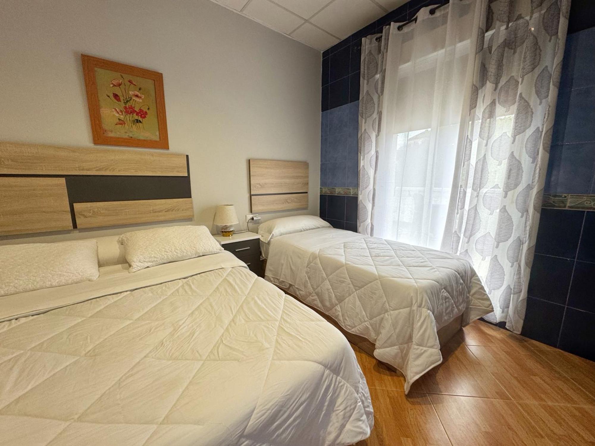 Hostal El Brillante - Alojamientos El Duque กอร์โดบา ภายนอก รูปภาพ