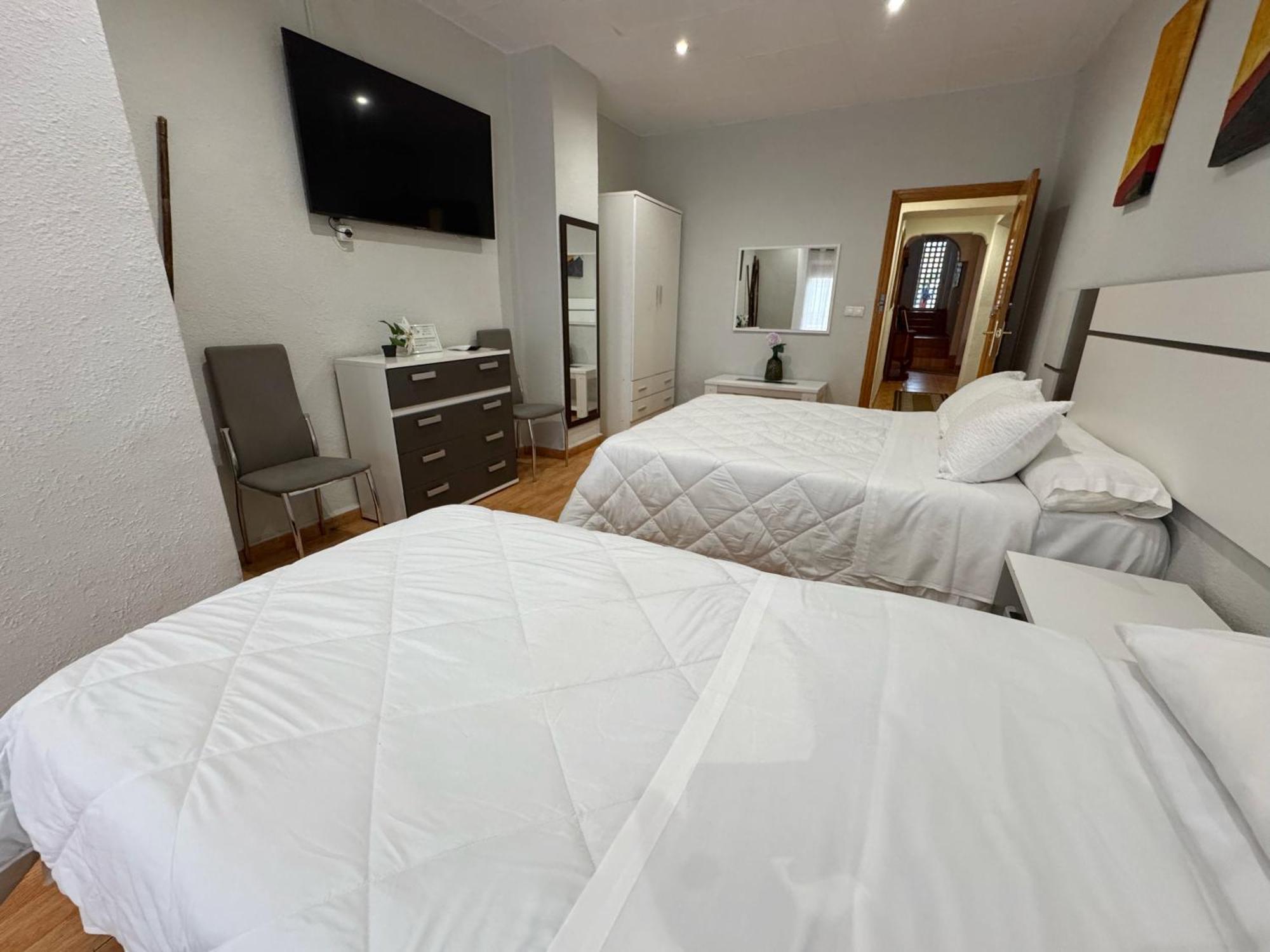 Hostal El Brillante - Alojamientos El Duque กอร์โดบา ห้อง รูปภาพ