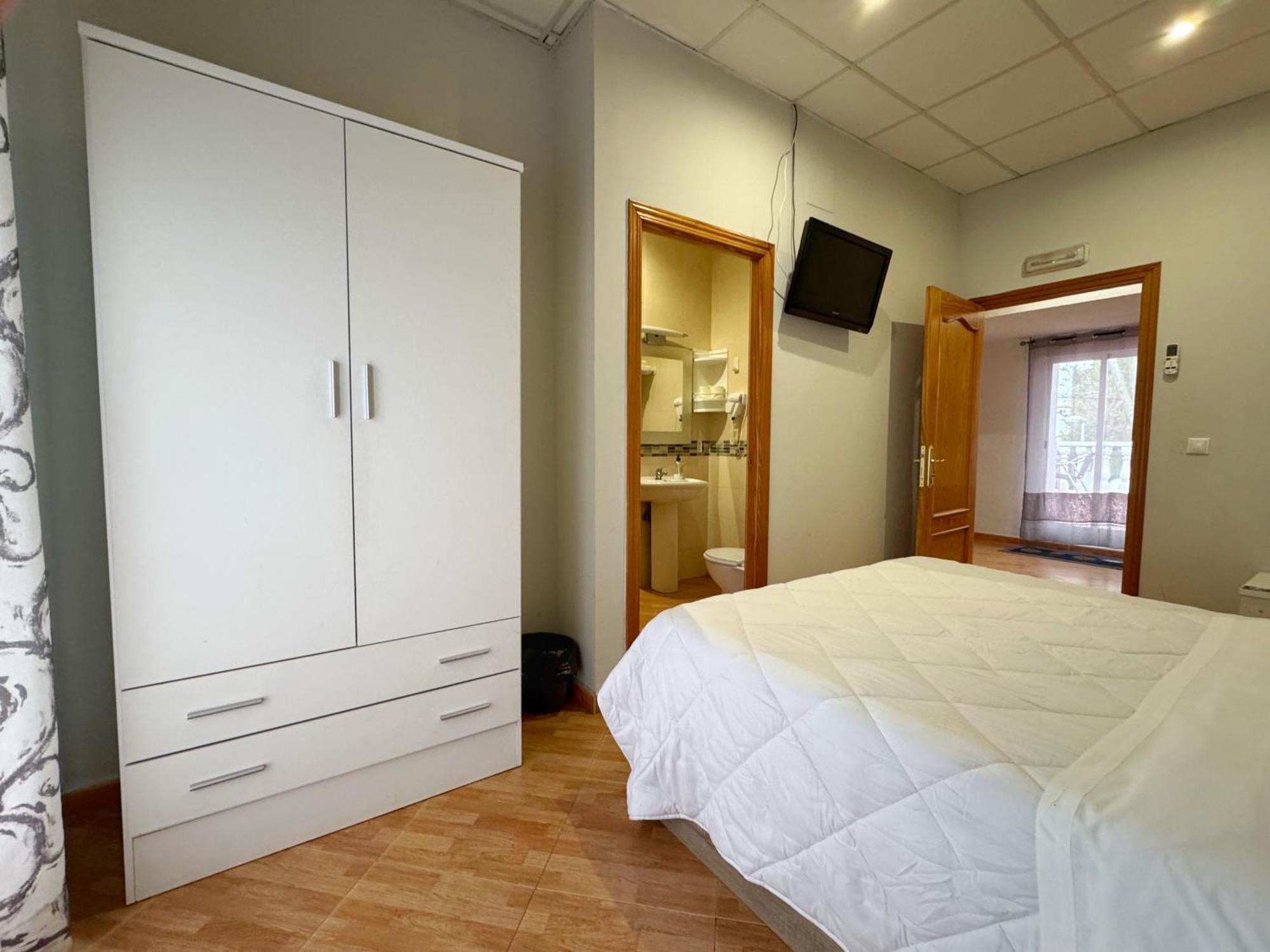 Hostal El Brillante - Alojamientos El Duque กอร์โดบา ห้อง รูปภาพ