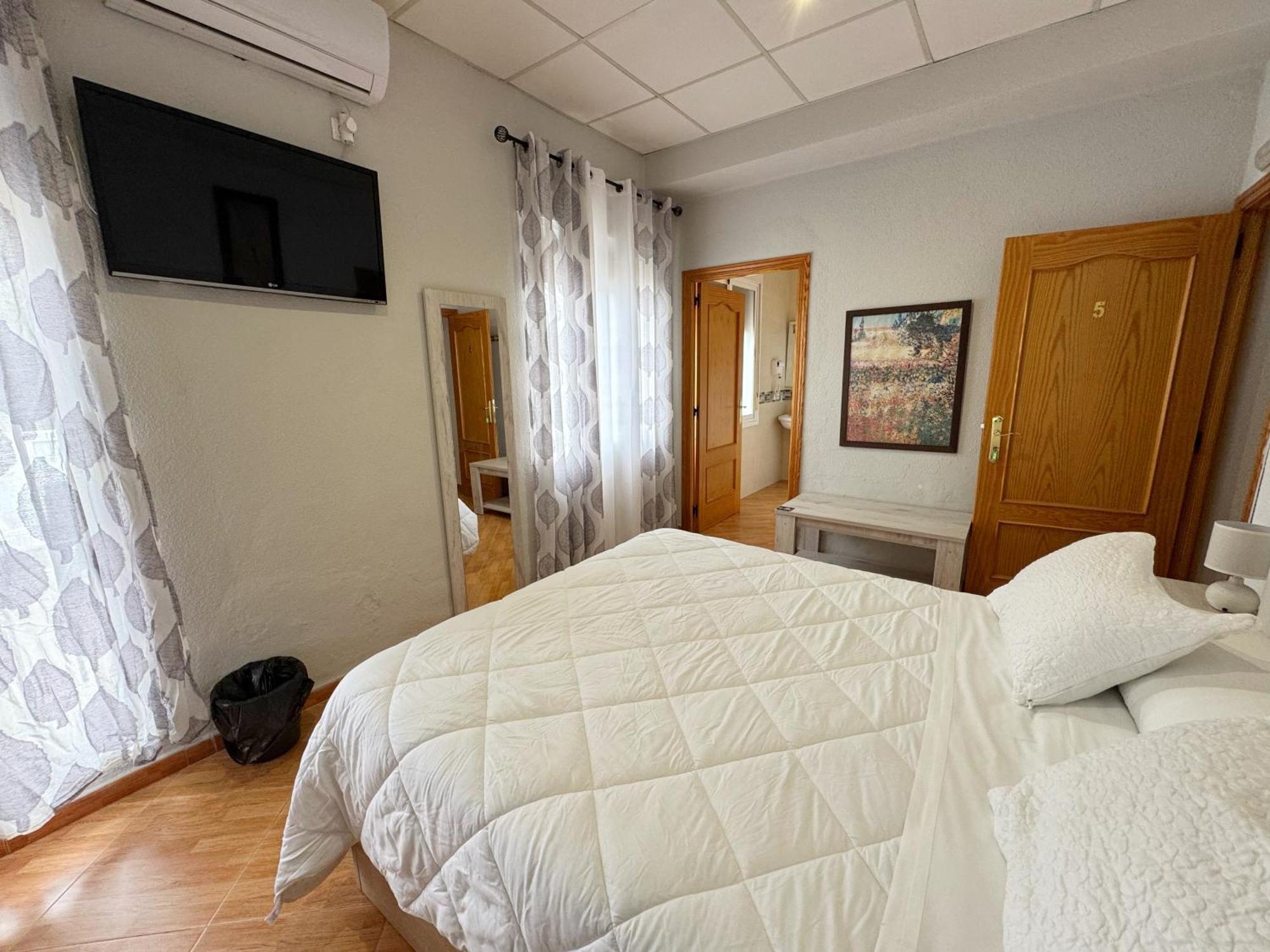 Hostal El Brillante - Alojamientos El Duque กอร์โดบา ห้อง รูปภาพ