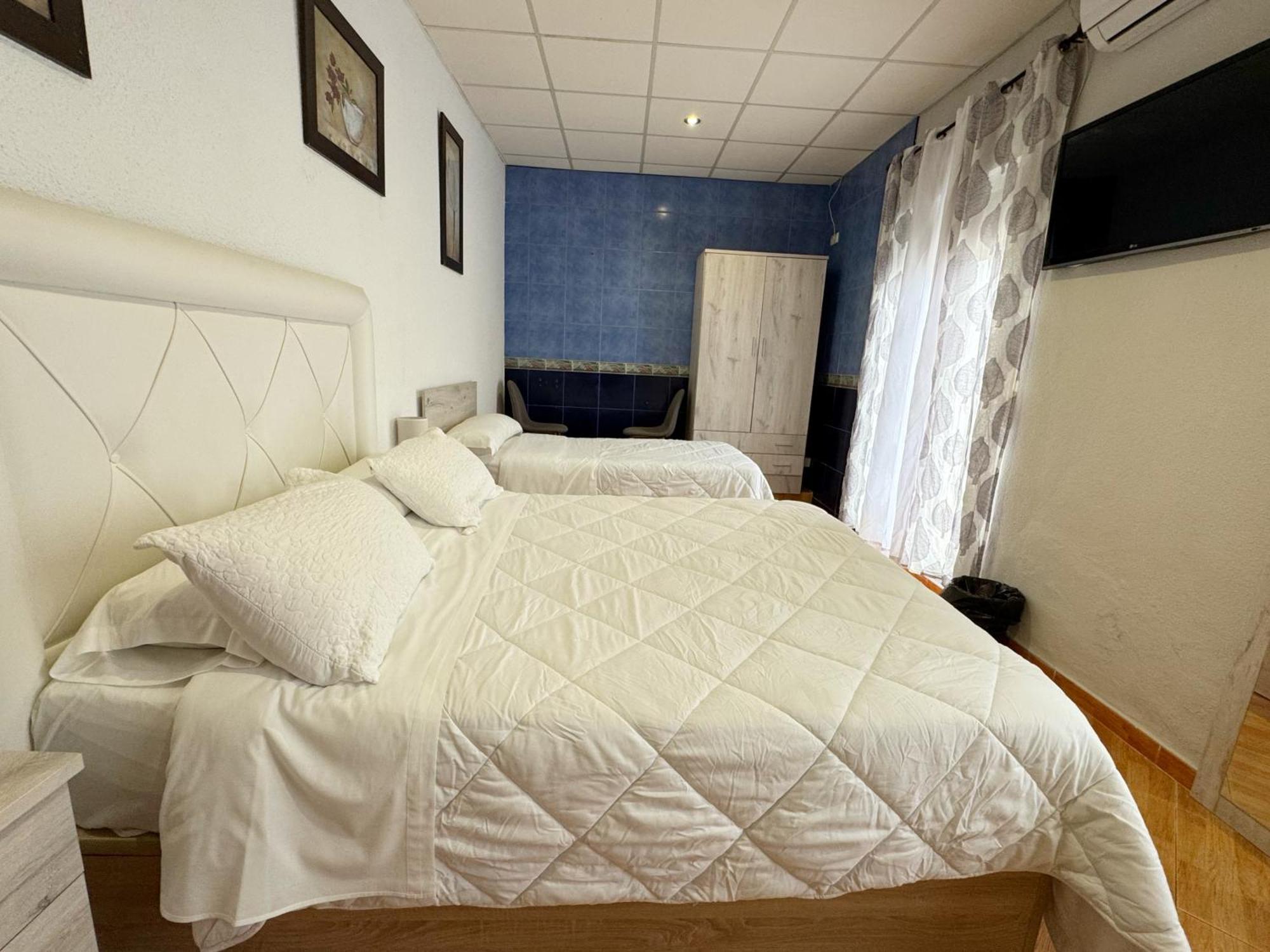 Hostal El Brillante - Alojamientos El Duque กอร์โดบา ห้อง รูปภาพ